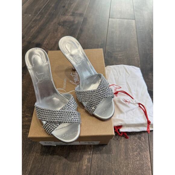 Christian Louboutin
Mariza Is Back embellished leather mules 37 - Picture 3 of 11